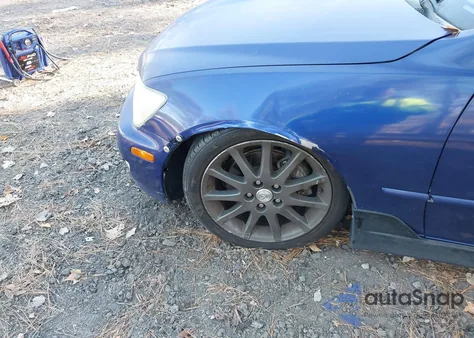 2003 Lexus Is 300 from USA, damaged, VIN JTHBD192X30065612